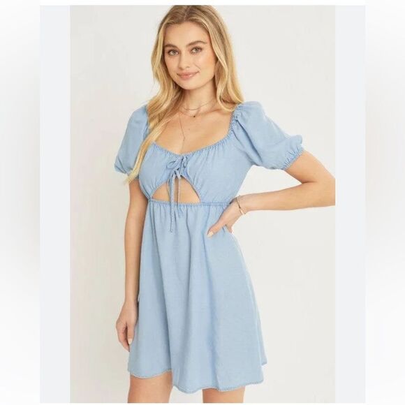 Love Tree chambray light wash tie front dress w/ elastic waist 100% Tencel sz M - Picture 1 of 6